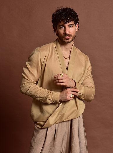 Long sleeve cross-neck shirt beige