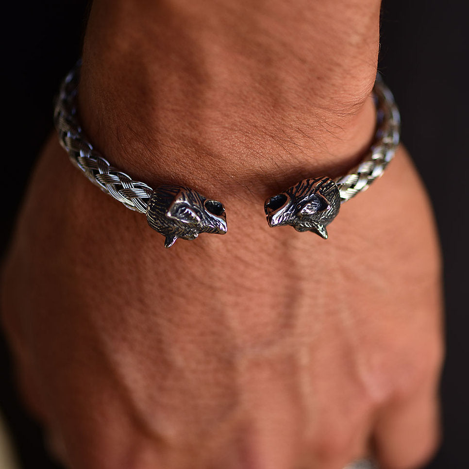 Stark bracelet