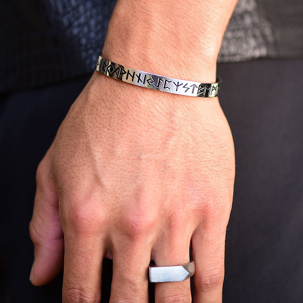 Nordic silver bangle