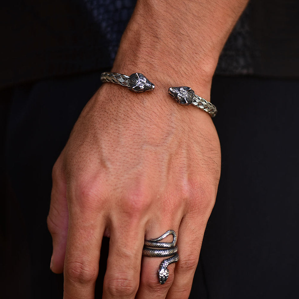Stark bracelet
