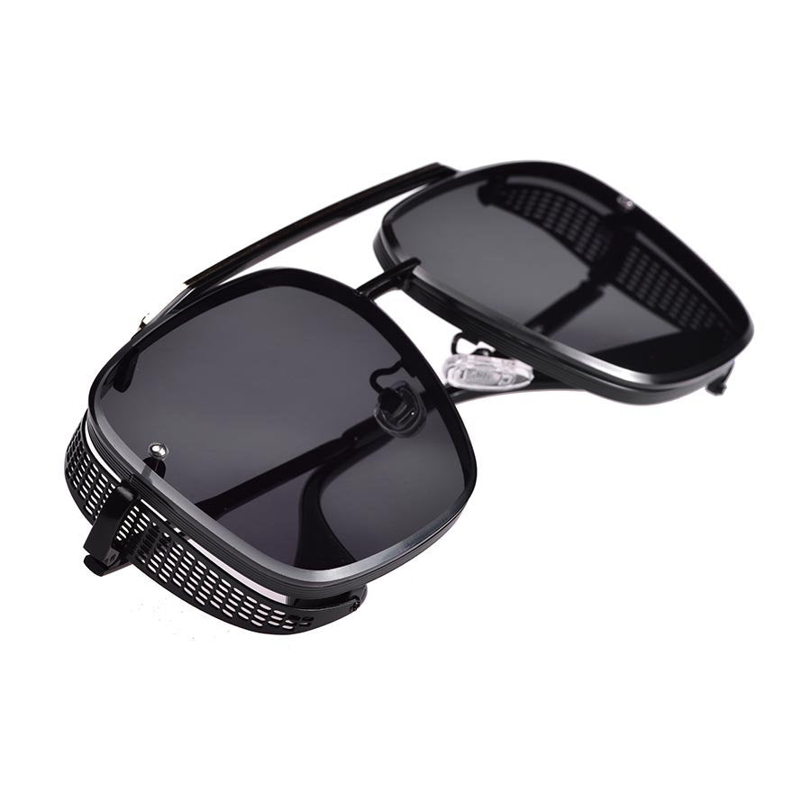 Kelly Jones glasses