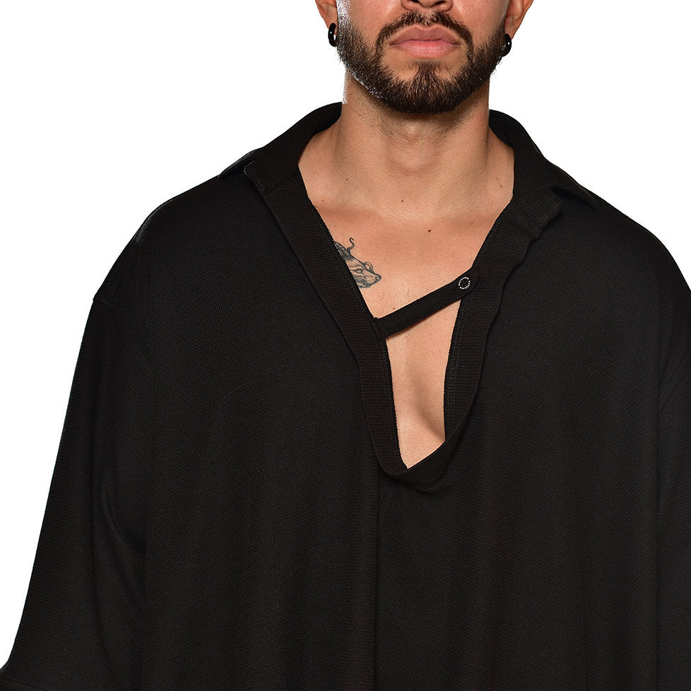 Oversized bat black shirt