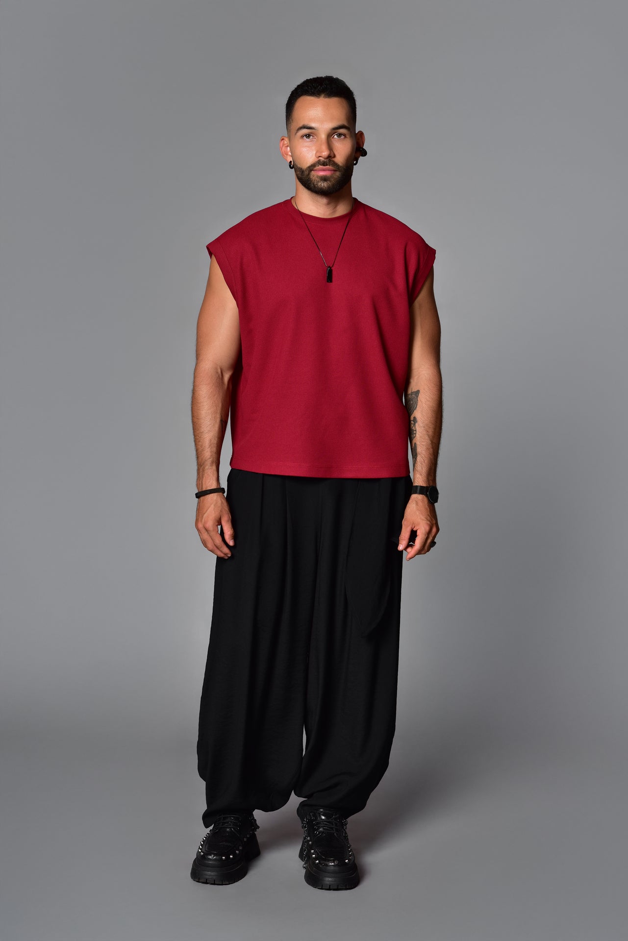 Burgundy triad sleeve t-shirt
