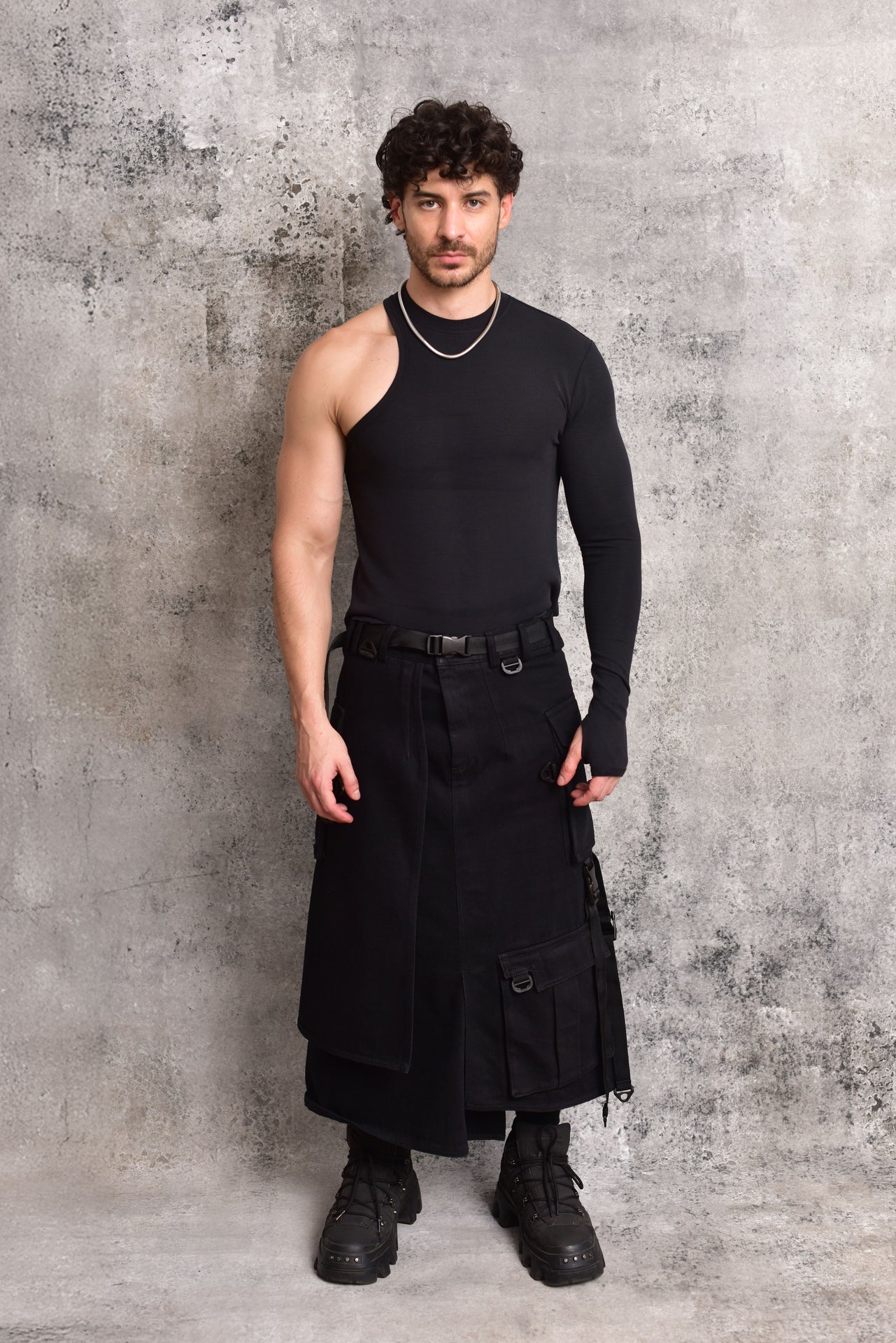 One-sleeve black T-shirt