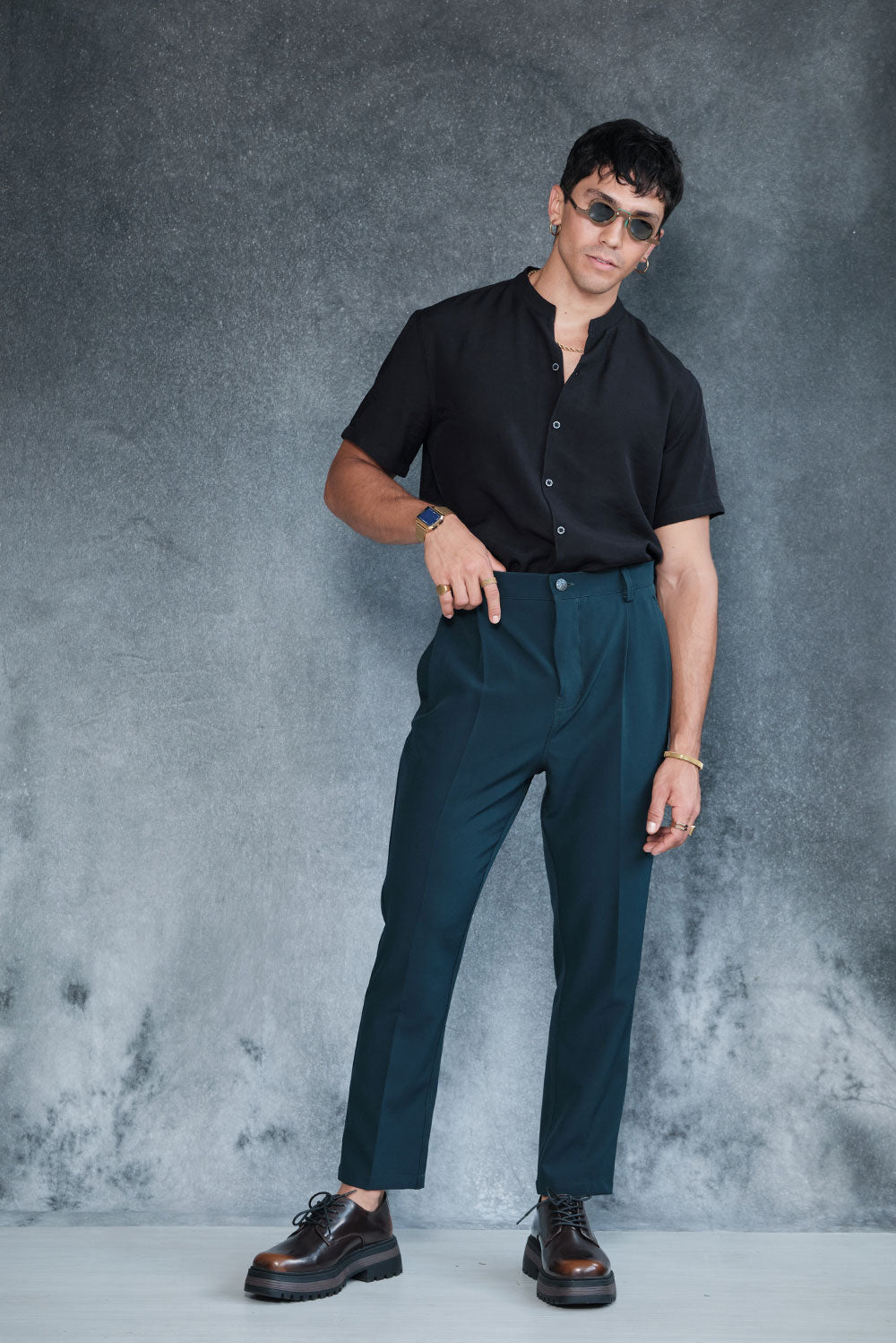 Black Mao collar shirt