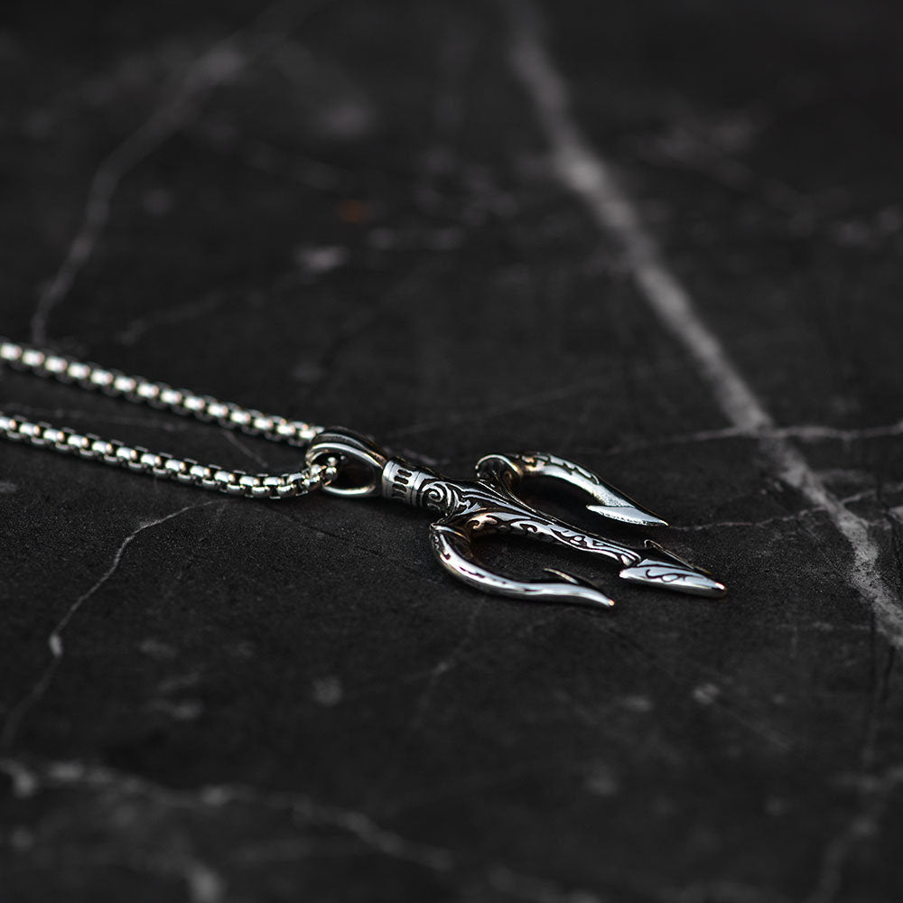 Silver trident necklace 60cm