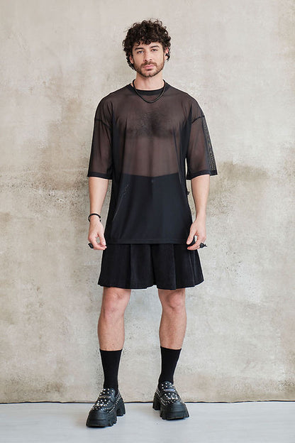 Camiseta negra transparente de corte cuadrado y ajuste extragrande