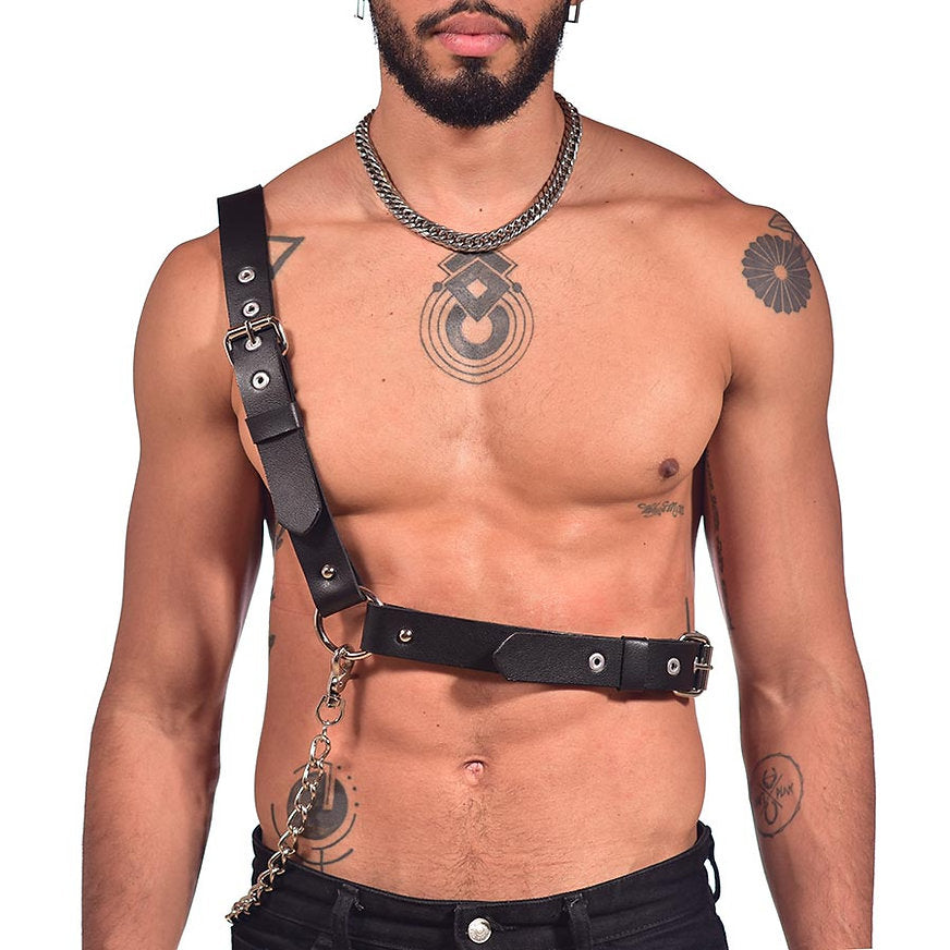 Harness cross with chain