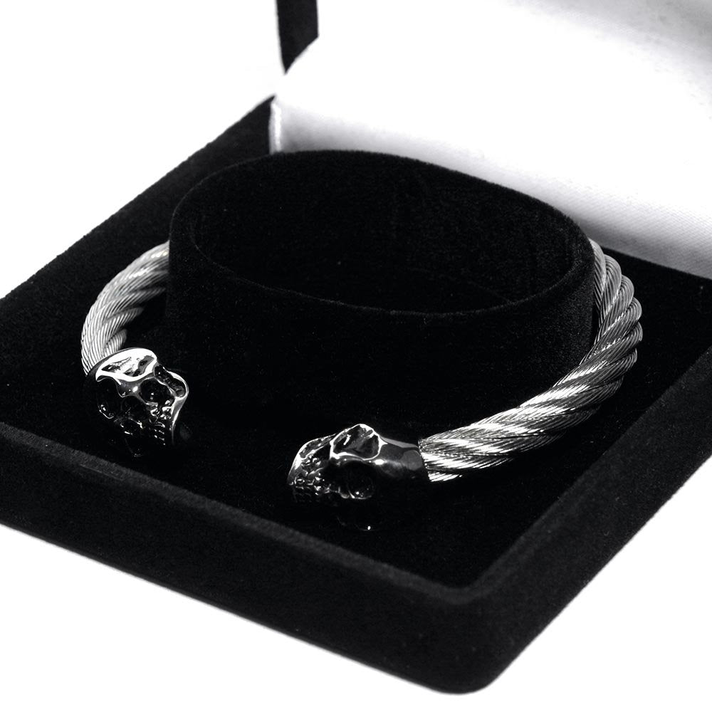 Skull bangle silver