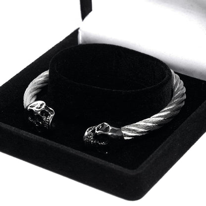 Skull bangle silver