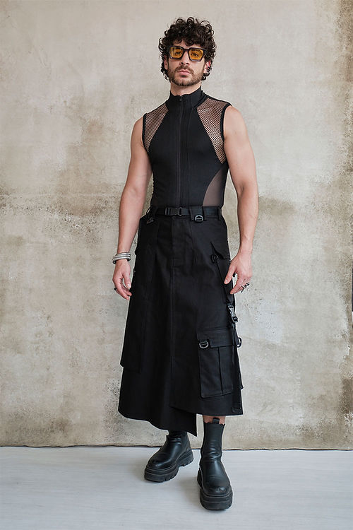 Body sleeveless with zipper in black