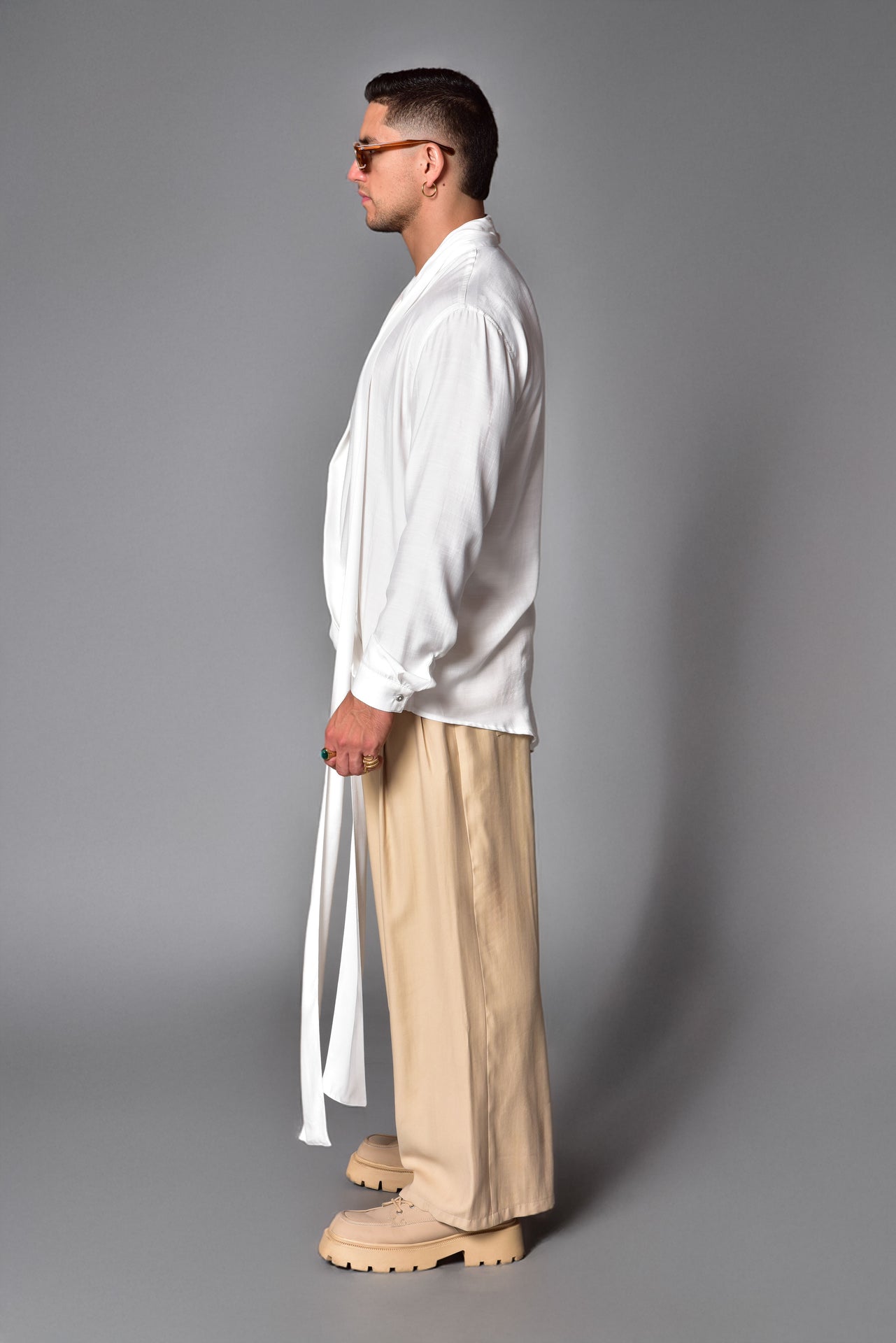 Long sleeve cross-neck shirt