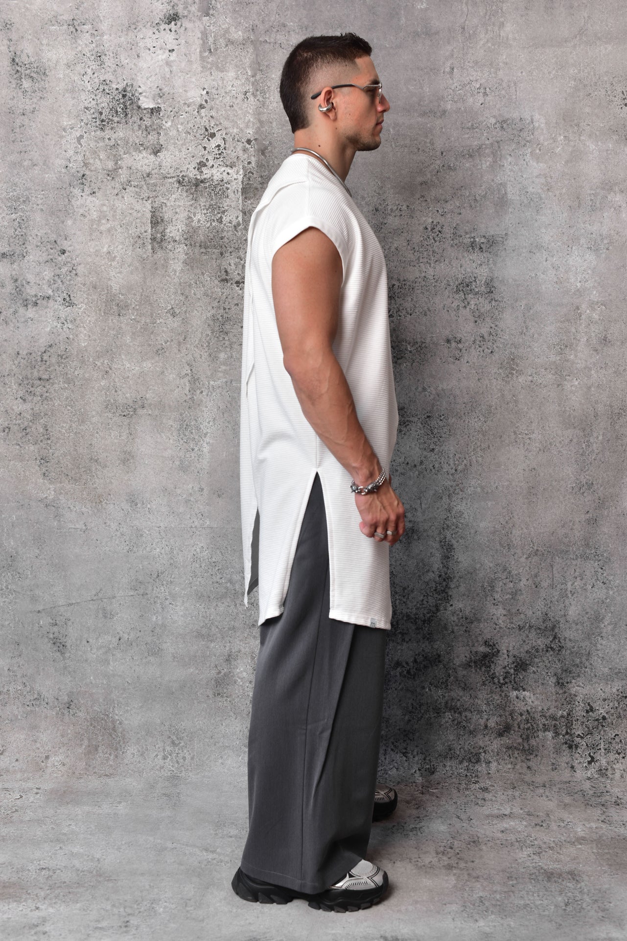 White asymmetric fighter t-Shirt