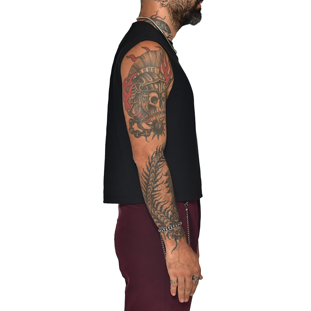 Crop top sleeveless black t-shirt