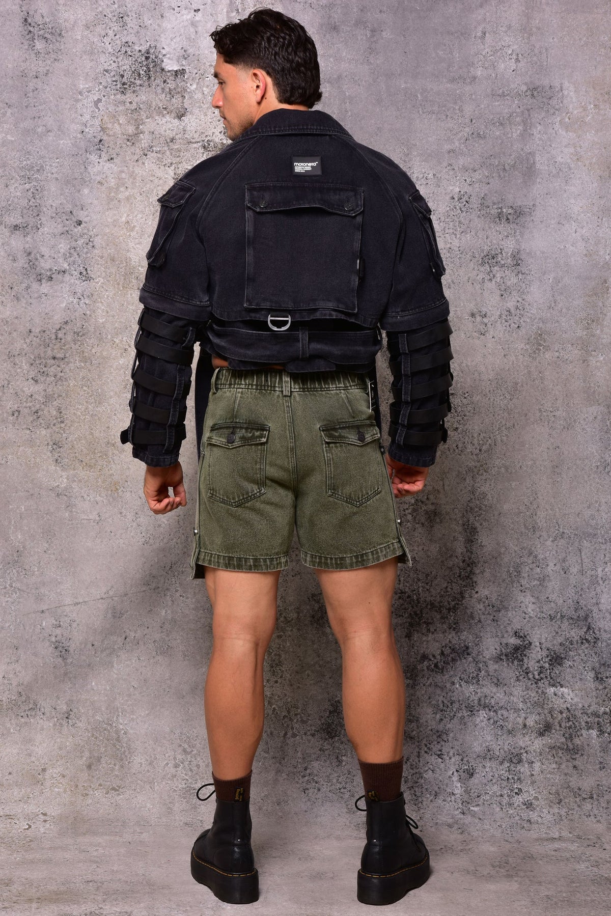 Chaqueta táctica de mezclilla negra tipo techwear