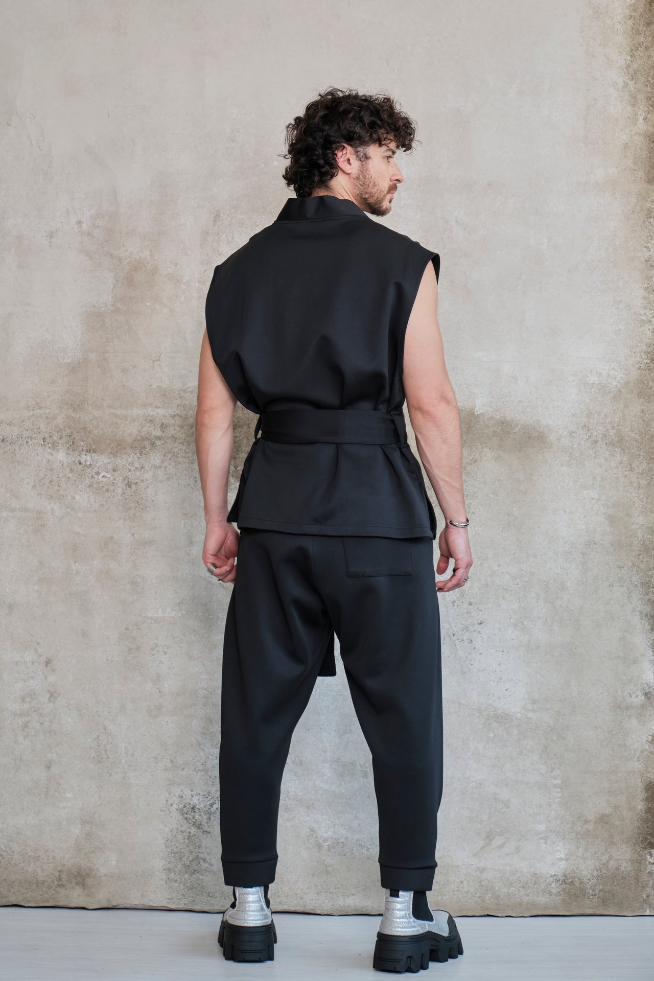 Black verushka kimono